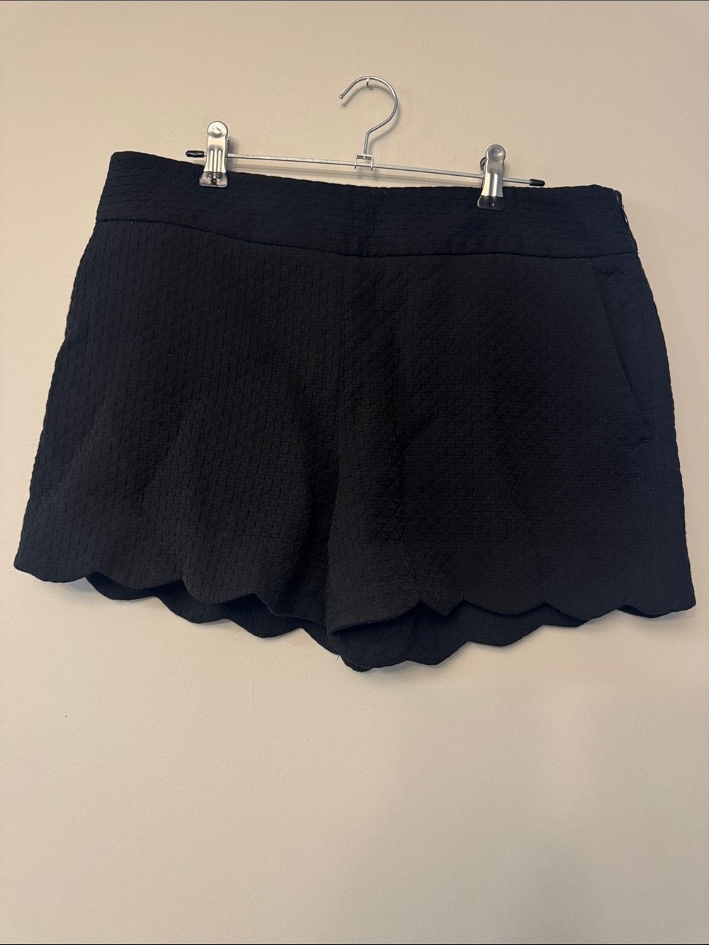 LOFT Black Scallop Hem High-Waist Shorts